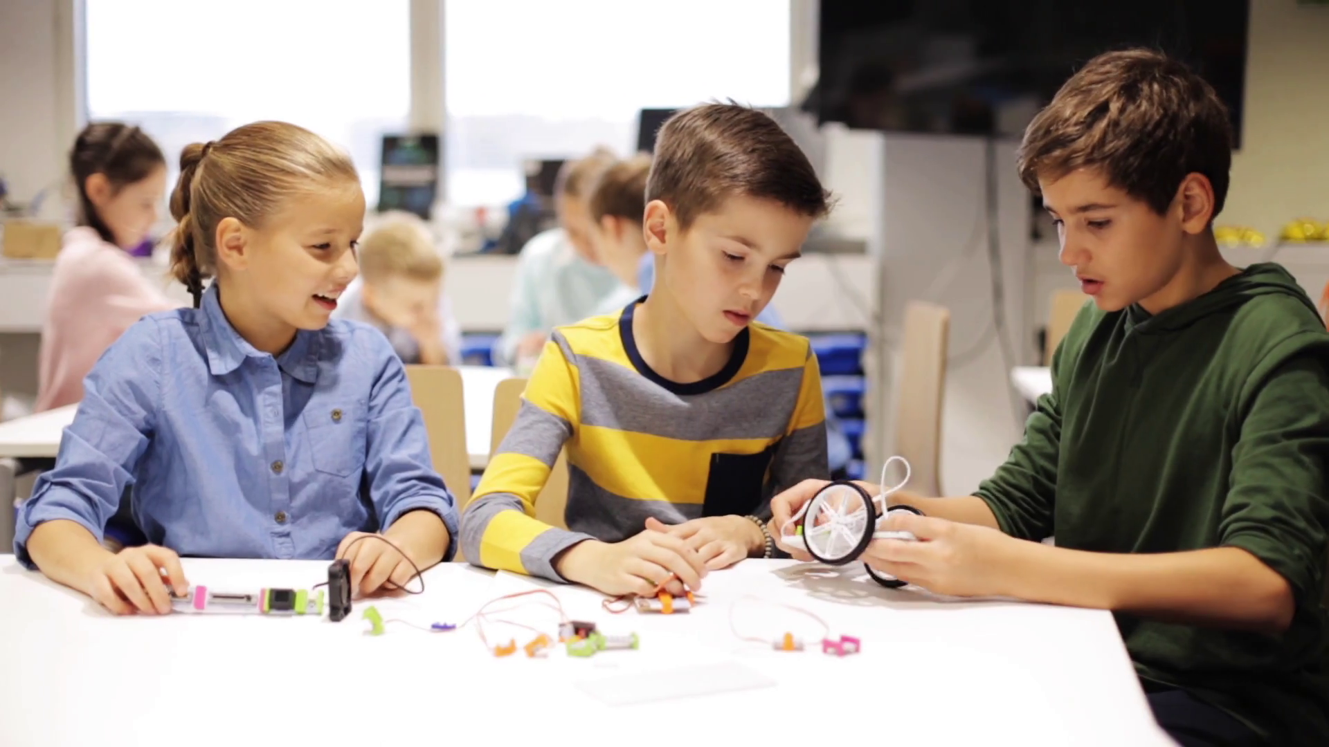 How to Encourage Students to Keep Learning About STEM for the Next Year